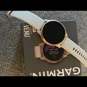 Garmin rose gold watch venu perfect condition